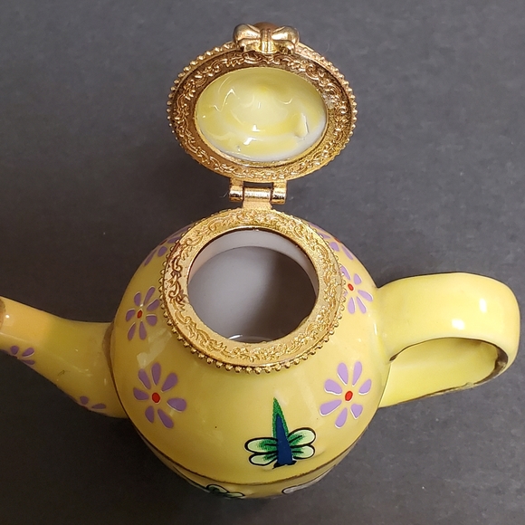 Porcelain Teapot Trinket Box - Picture 6 of 9